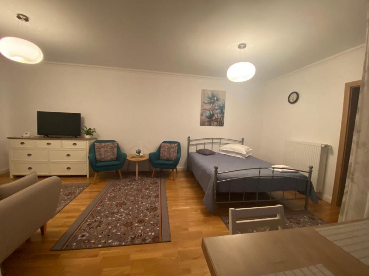 Lunafan Apartment Cluj-Napoca Ngoại thất bức ảnh